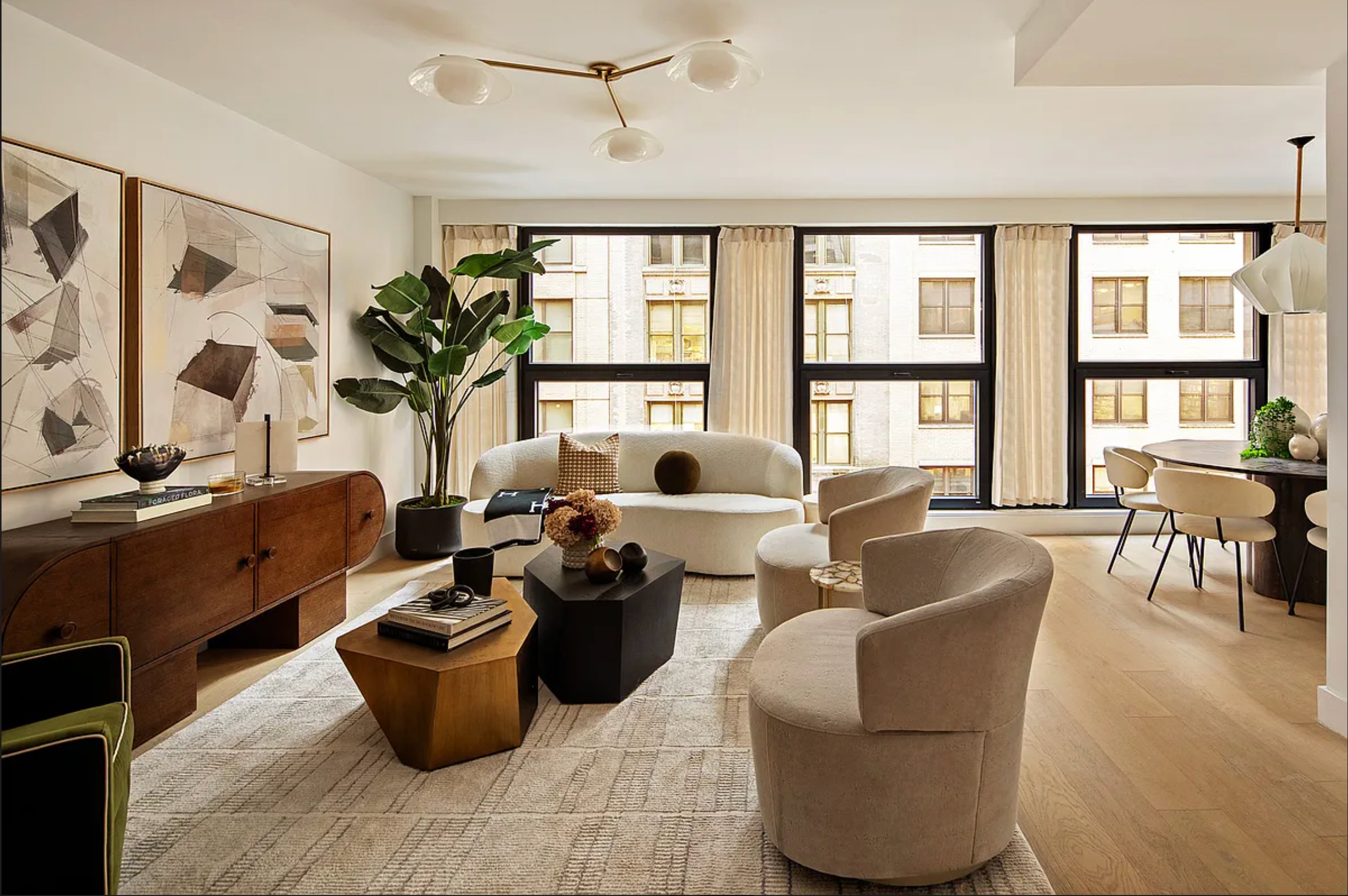 LOUIE 17 Flatiron